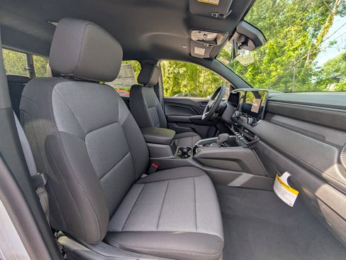 New 2025 Chevrolet Colorado W/T w/ WT Custom Package image 33