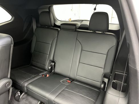 Certified 2025 Buick Enclave Sport Touring w/ Super Cruise Package image 13