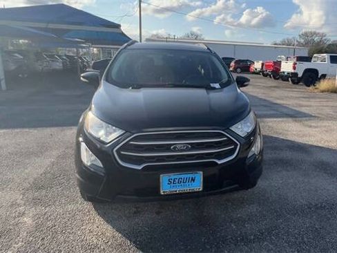 Used 2021 Ford EcoSport SE image 3
