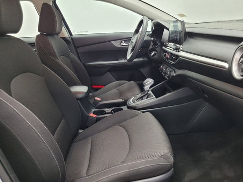 Used 2021 Kia Forte LXS FWD image 21