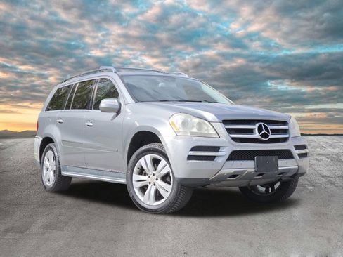 Used 2010 Mercedes-Benz GL 450 4MATIC image 35