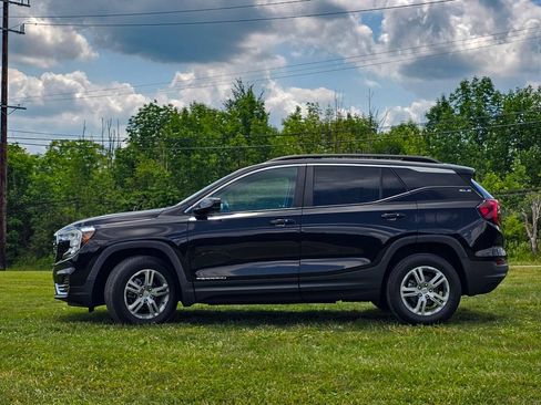 Used 2023 GMC Terrain SLE w/ Driver Convenience Package AWD/4WD image 6