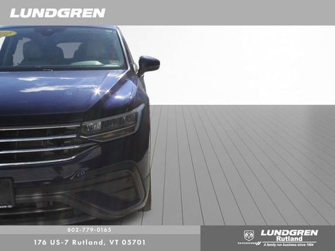 Used 2022 Volkswagen Tiguan SE image 45