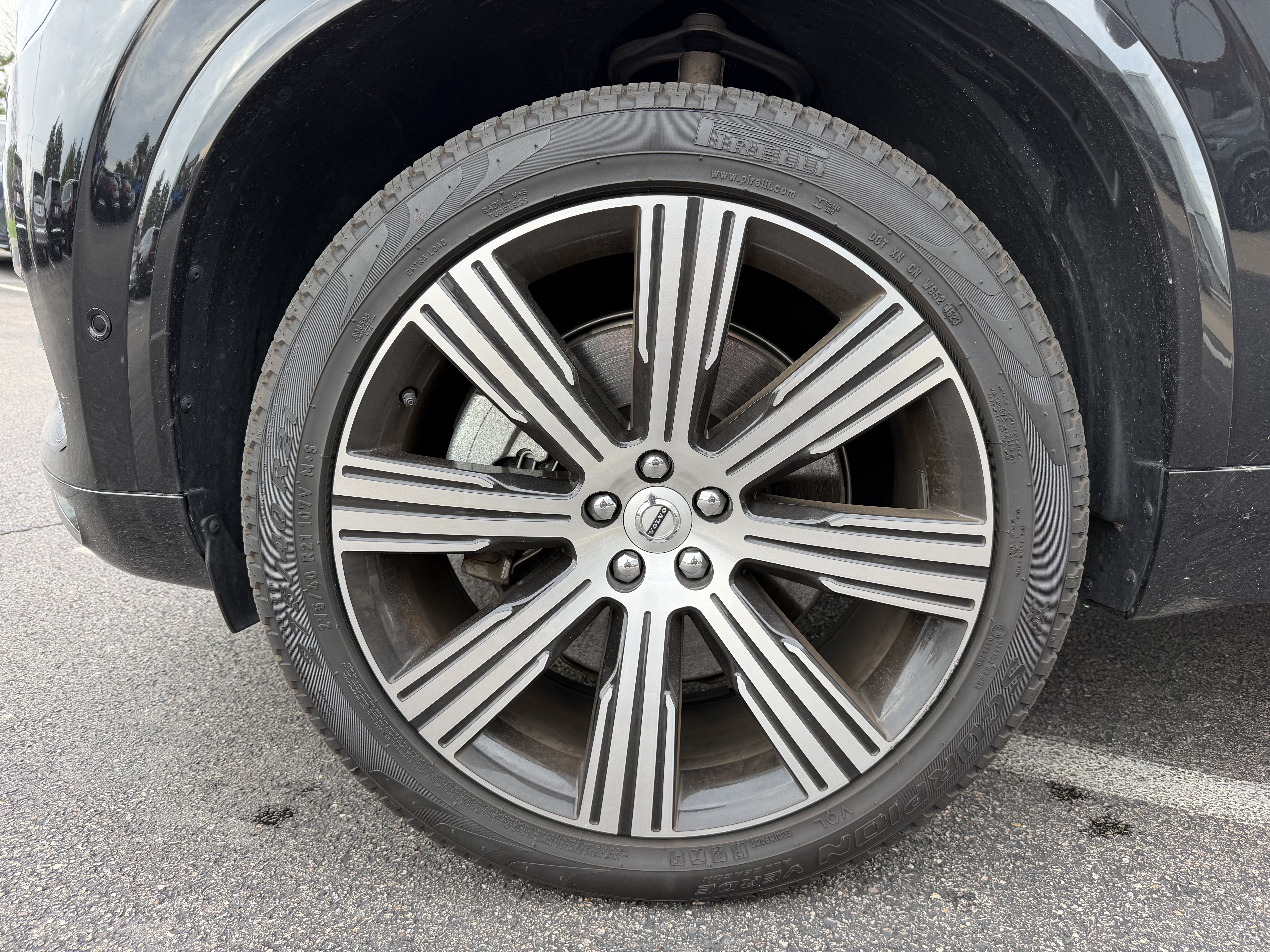 Used 2024 Volvo XC90 T8 Plus w/ Protection Package Premier AWD/4WD image 12