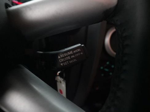 Used 2008 Jeep Wrangler Unlimited Sahara AWD/4WD image 17