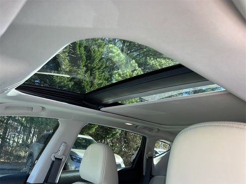 Used 2022 Nissan Murano Platinum w/ Cargo Package image 29