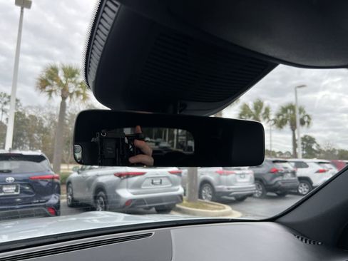 Used 2023 Mercedes-Benz GLS 450 4MATIC image 27