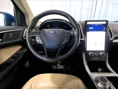 Used 2022 Ford Edge SEL w/ Convenience Package AWD/4WD image 4