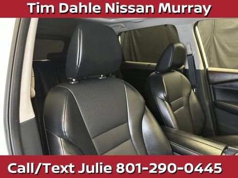 Used 2023 Nissan Rogue SV w/ SV Premium B Package AWD/4WD image 16
