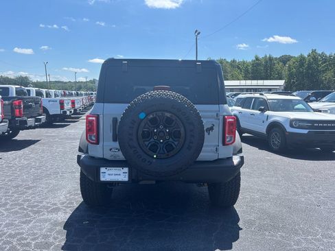 New 2026 Ford Bronco Big Bend w/ Black Diamond Package AWD/4WD image 6