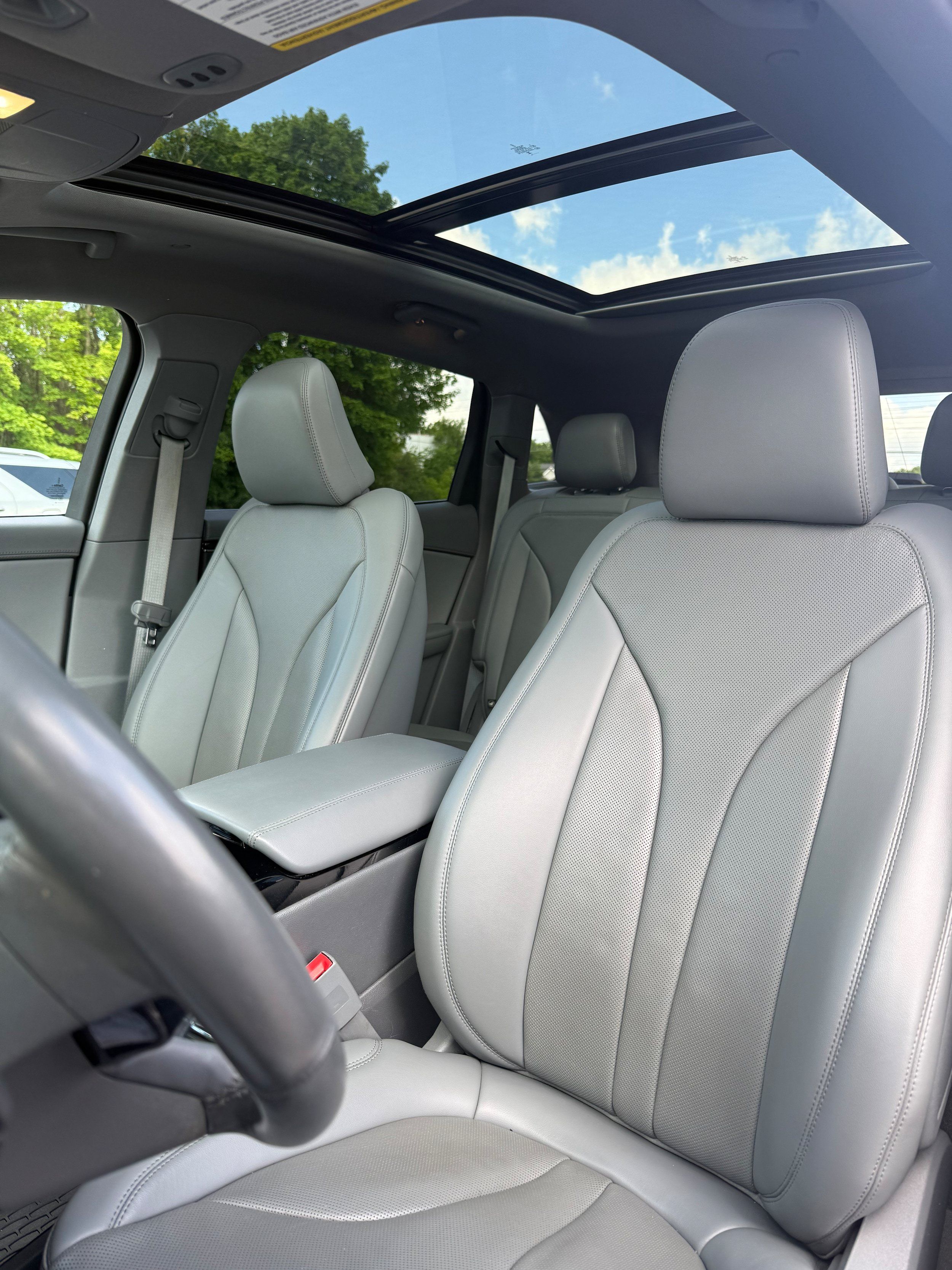 Used 2023 Lincoln Nautilus Reserve AWD/4WD image 8