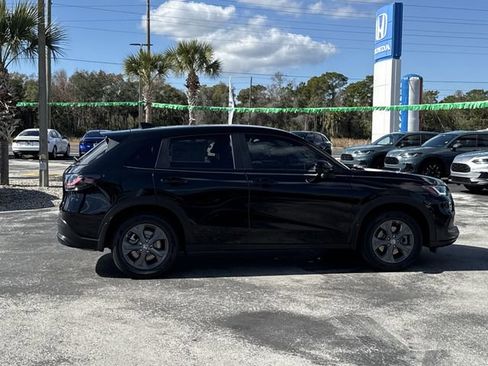 New 2026 Honda HR-V LX image 6