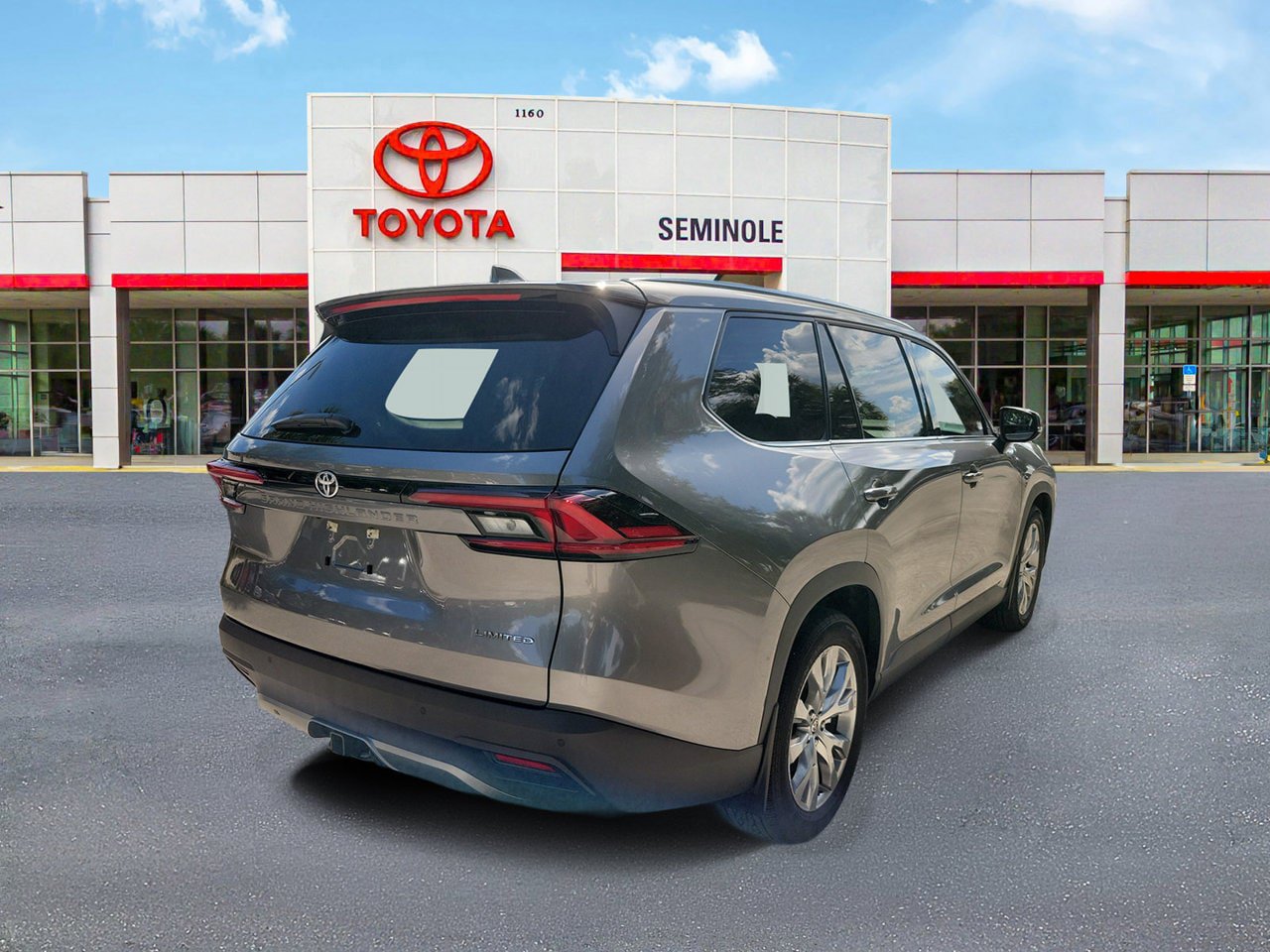 Used 2026 Toyota Grand Highlander FWD image 3