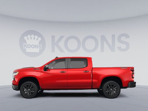 Used 2020 Chevrolet Silverado 1500 LT Trail Boss AWD/4WD image 2