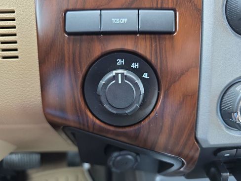 Used 2013 Ford F350 Lariat w/ Lariat Interior Pkg AWD/4WD image 10