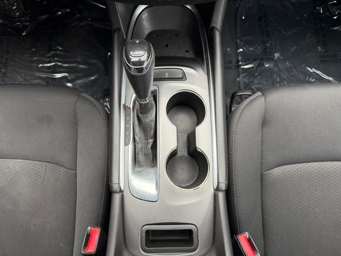 Used 2016 Chevrolet Malibu LT FWD image 27