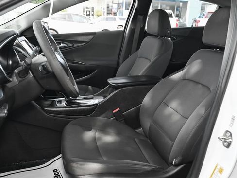 Used 2016 Chevrolet Malibu LT FWD image 13