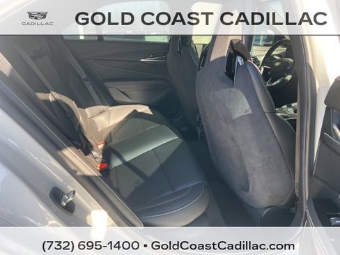 Certified 2022 Cadillac CT4 V Blackwing w/ Technology Package image 9