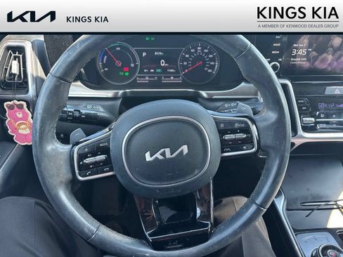 Used 2023 Kia Sorento EX AWD/4WD image 11