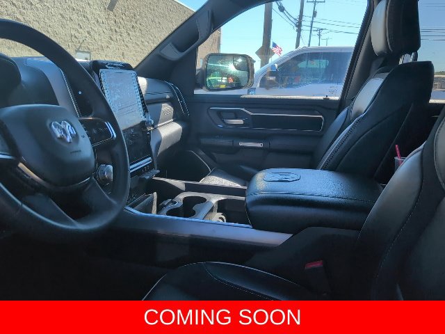 Used 2025 RAM 1500 Laramie w/ Sport Appearance Package AWD/4WD image 4