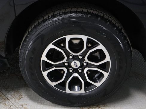 Certified 2024 Ford Expedition Max XLT image 19