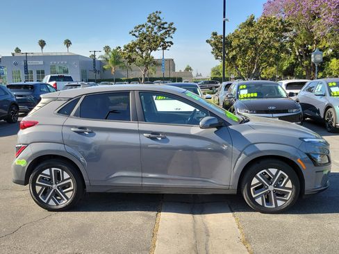 Certified 2023 Hyundai Kona SE FWD image 5