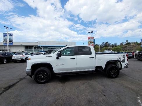 Used 2024 Chevrolet Silverado 3500 W/T AWD/4WD image 1