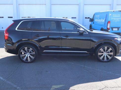 Used 2023 Volvo XC90 B6 Ultimate w/ Protection Package Premier image 11