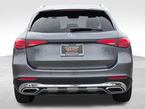 Used 2023 Mercedes-Benz GLC 300 4MATIC image 4