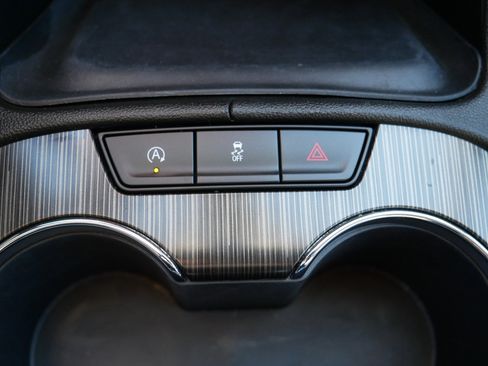 Certified 2023 GMC Acadia SLT w/ Elevation Edition image 32