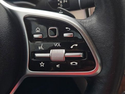 Used 2019 Mercedes-Benz C 300 Sedan image 24