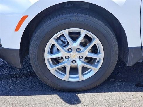 Used 2022 Chevrolet Equinox LT image 12