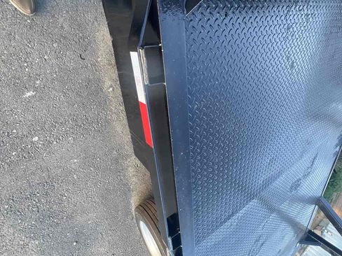 Used 2014 Ford F550 2WD Crew Cab Super Duty image 25