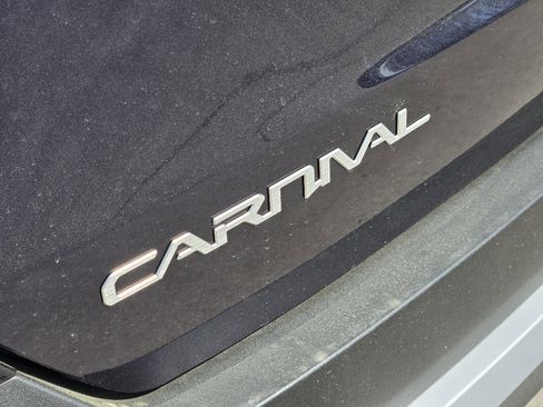 New 2026 Kia Carnival image 7