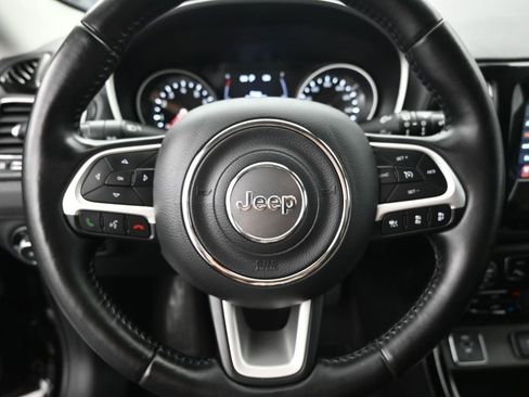 Used 2021 Jeep Compass Latitude image 13