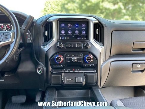 Used 2021 Chevrolet Silverado 1500 LT Trail Boss w/ LPO, Dark Essentials Package AWD/4WD image 30