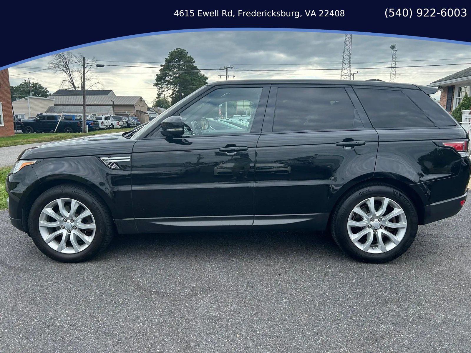 Used 2017 Land Rover Range Rover Sport HSE AWD/4WD image 3