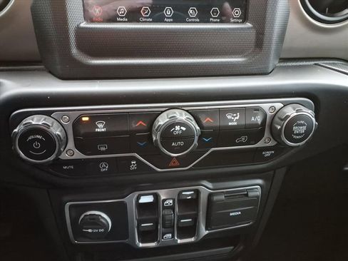 Used 2021 Jeep Wrangler Unlimited Sport AWD/4WD image 11