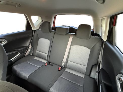 Used 2025 Kia Soul LX image 10