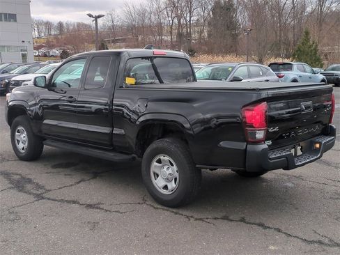 Used 2023 Toyota Tacoma SR image 5