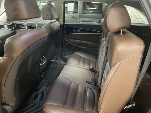 Used 2019 Kia Sorento SX w/ SX Touring Package AWD/4WD image 27