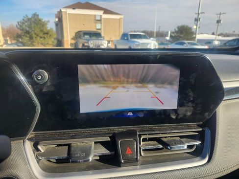 Used 2025 Chevrolet TrailBlazer LT image 11