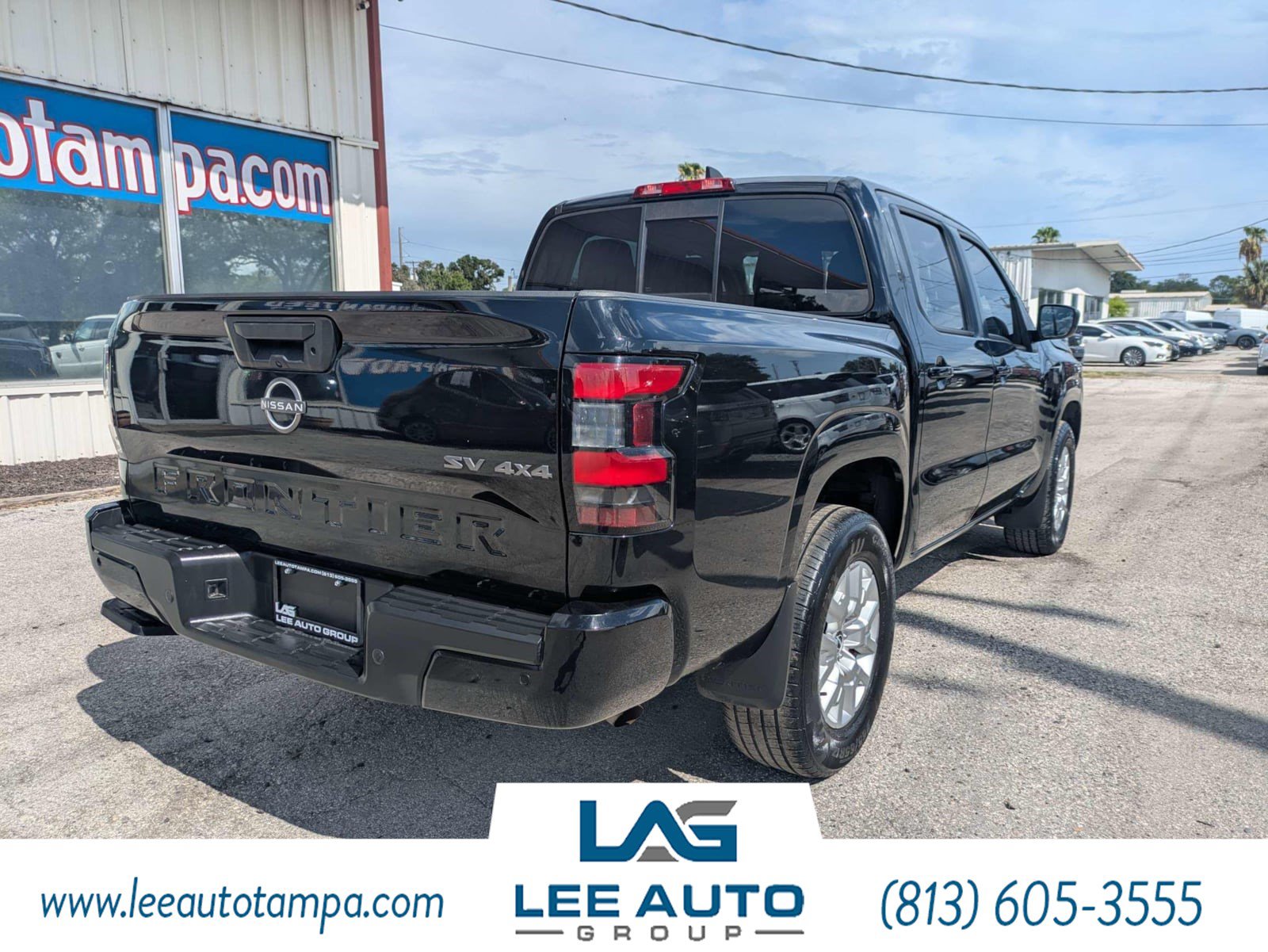 Used 2022 Nissan Frontier SV w/ Technology Package AWD/4WD image 3