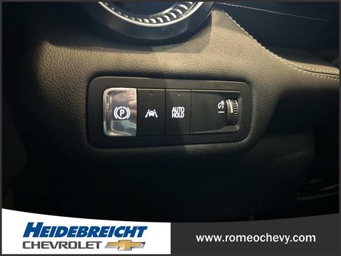 Used 2024 Chevrolet Blazer EV LT AWD/4WD image 29