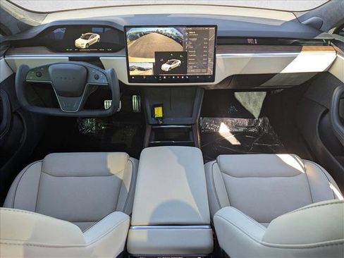 Used 2021 Tesla Model S Plaid image 18