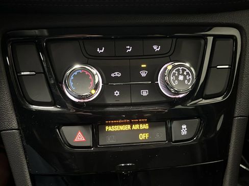 Used 2019 Buick Encore Preferred w/ Safety Package image 17