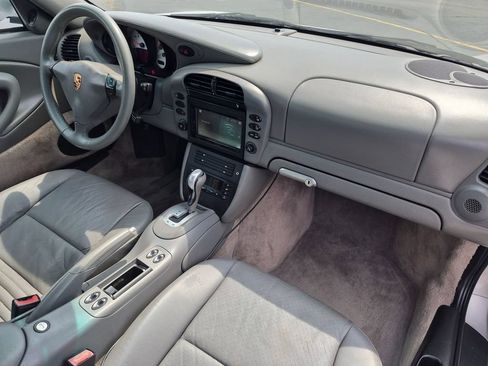 Used 2004 Porsche 911 Carrera RWD image 23