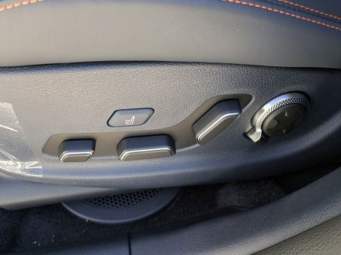 New 2026 Genesis GV70 3.5T Sport Prestige AWD/4WD image 19