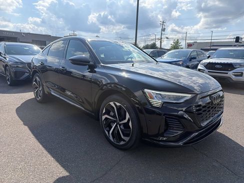 Used 2024 Audi Q8 e-tron Prestige w/ Prestige Package AWD/4WD image 7