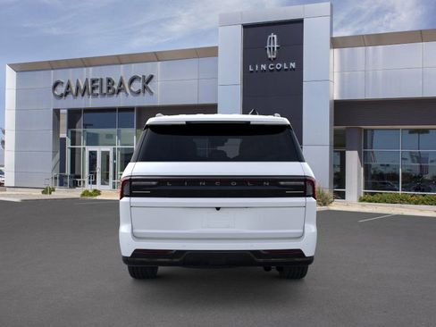 New 2026 Lincoln Navigator L Reserve w/ Jet Appearance Package image 5